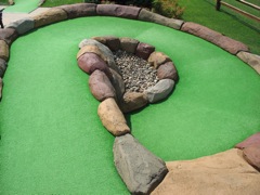 W hole 8, another view