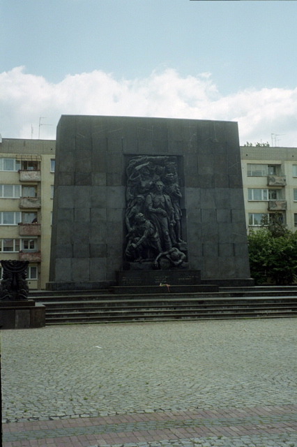 Warsaw Uprising Memorial - Active Resistance