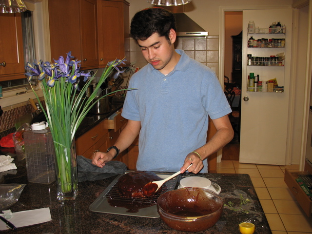 Daniel ices the Torte