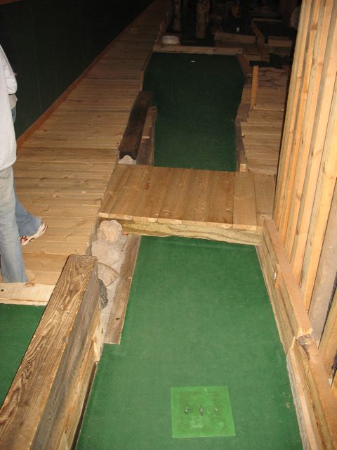H hole 9