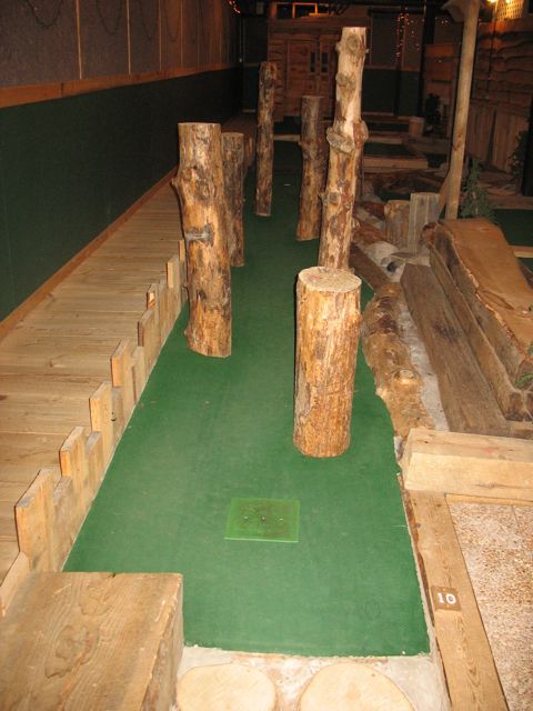 H hole 10