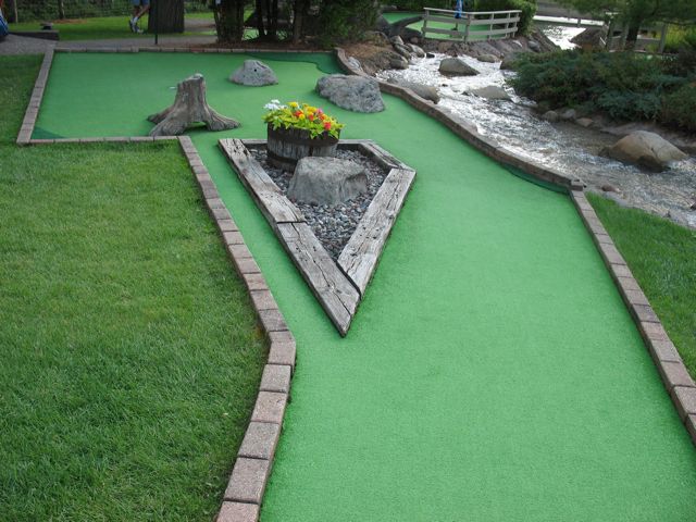 S hole 10