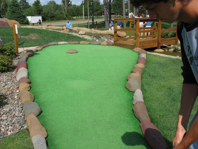 W hole 6