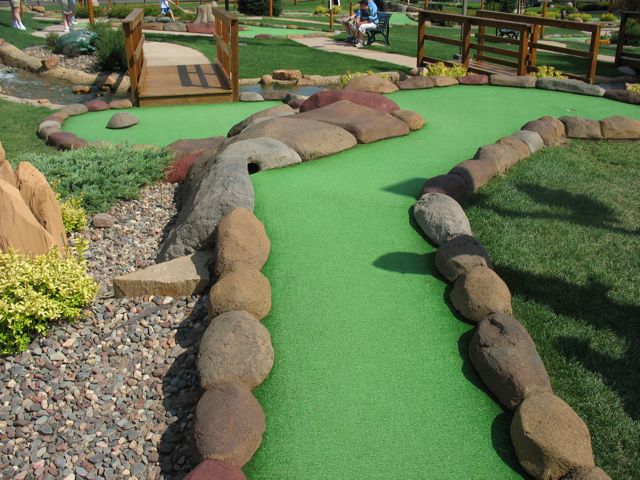 W hole 10