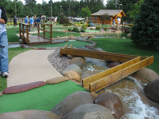 W hole 12