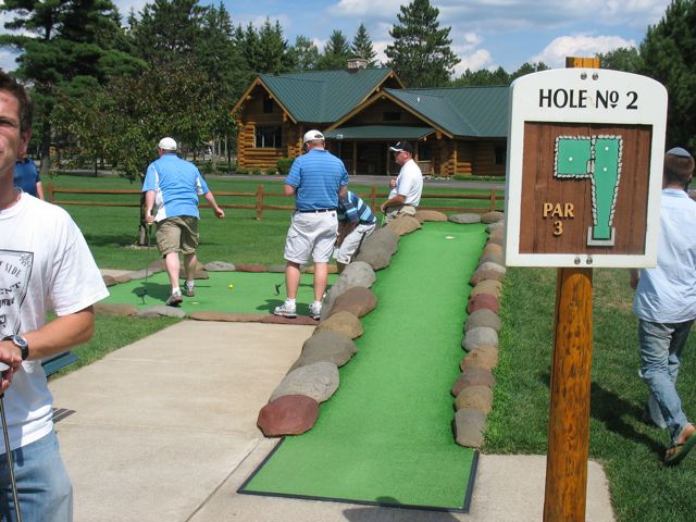 W hole 2