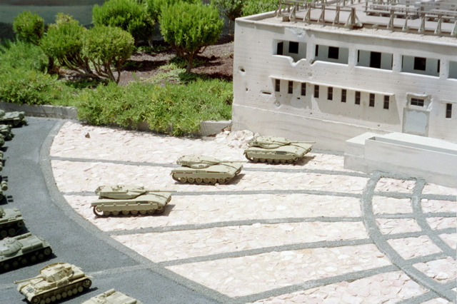 Mini Tanks