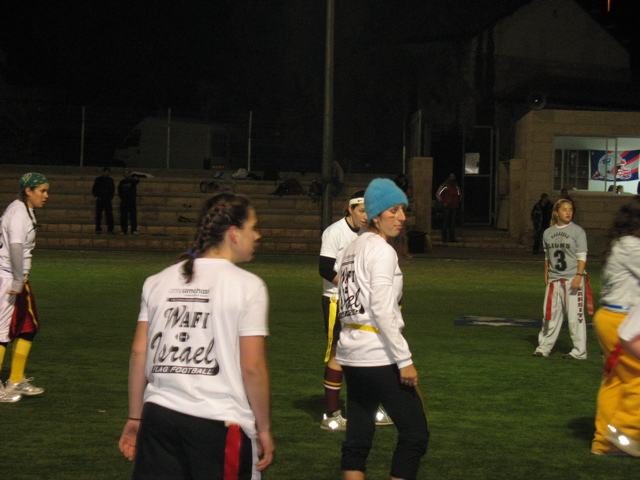 Defensive line, ready for a play