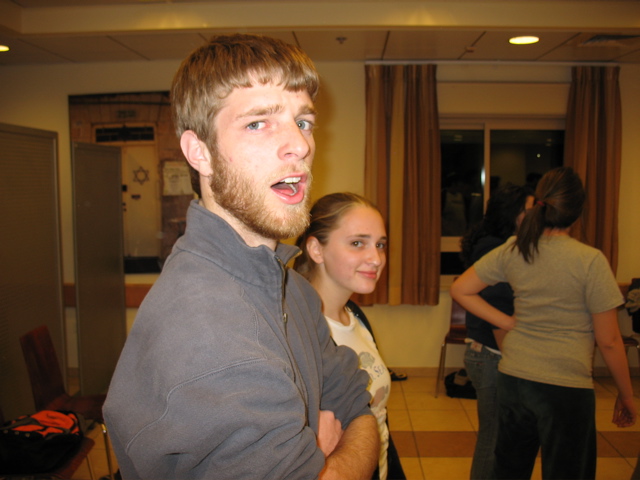 Matan and Aviva avoid dancing