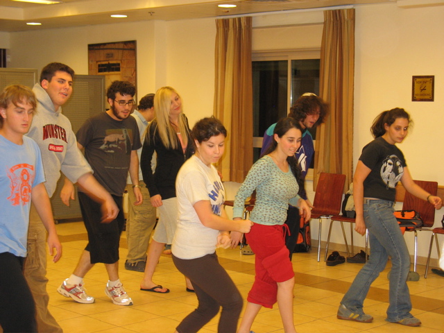 The right-side dancers