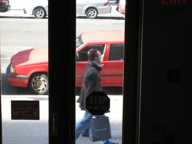 A couple, with bags (Abercrombie & Fitch)